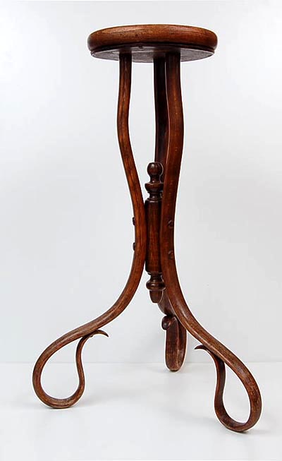  Gebogen beukenhouten pied-de-stalle uitvoering Fischel / Tsjecho-Slowakije ca.1930 