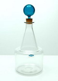  Carafe with blue glass stopper in cork design Kaj Frank ca 1963 executed by Nuutajärvi Notsjö / Finland 