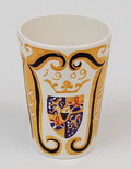 Aardewerk beker ontworpen ter gelegenheid van de geboorte van Prinses Juliana April 1909 ontwerp Lion Cachet 1909 uitvoering de Sphinx Maastricht 