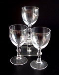  Wijn-klein glazen 3x van servies J ontwerp K.P.C.de Bazel 1917-'18 uitvoering Glasfabriek Leerdam 