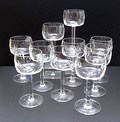  Bourgogne glazen Piet Zwart 10x tonvormige kelk met geslepen rondjes bloemvormig geslepen aanzet tussen been en kelk ontwerp Piet Zwart 1928 uitvoering Kristalunie Maastricht 