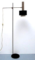  Staande lamp met zwart gelakte kap en verchroomde staander model 5403 uitvoering Bur Bunte Remmler KG - Leuchtenfabrik Frankfurt am Main / Duitsland 1963 