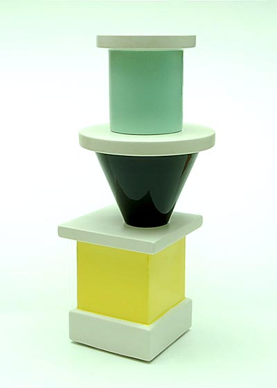 Aardewerk vaas Vaso matglazuur met mintgroen zwart glimmend geel glimmend gelimiteerde uitgave 65 / 90 ontwerp Ettore Sottsass 1986 uitvoering Tendentse / Italië 