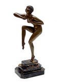 Bronzen beeld Rapture op getrapte marmeren voet ontwerp D.H.Chiparus 1886-1947 uitvoering Edmond Etling Cie Foundry Paris / Frankrijk 1920-'25 
