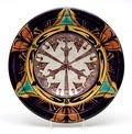 Aardewerk wandschotel met polychroom beschilderde decoratie Medaillon ontwerp T.A.C.Colenbrander 1891 schilder J.H.Ch.Suurbach uitvoering Rozenburg Den Haag 