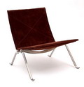 Lounge chair PK22 verchroomd stalen frame met ruw lederen zitting en rugleuning ontwerp 1955-'56 door Poul Kjaerholm 1929-1980 uitvoering Fritz Hansen / Denemarken op later tijdstip 