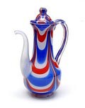 Z.g Softpot vrijgeblazen Unica vaas HAB 52 LL wit glazen body waarover gekamde rode en blauwe glasdraden met opaak witte tuit en met helderglazen overlay ontwerp Willem Heesen 1974 uitvoering Glasfabriek Leerdam 