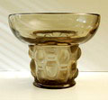  Lalique coupe Beautreillis cabochons ontwerp Rene Lalique 1927 Opgenomen in cat 1928 en 1932 