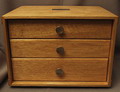 Houten bestekkist met 3 laden met 44-dlg verzilverd bestek no 692 ontwerp Georg Nilsson Gero 1936 