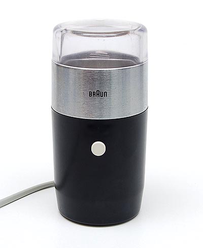 nadering Opnieuw schieten lexicon Botterweg Auctions Amsterdam > Electric coffee grinder KSM 1/11 (chrome/black), design Reinhold Weiss 1967, executed by Braun / Germany nadering Opnieuw schieten lexicon Botterweg Auctions Amsterdam > Electric coffee grinder KSM 1/11 (chrome/black), design Reinhold Weiss 1967, executed by Braun / Germany