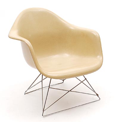 Botterweg Auctions Amsterdam Armchair Lar Fiberglass Reinforced Polyester On Metal Base Design Charles Eames 1949 Produced By Fehlbaum Vitra Under Licence Of Herman Miller International Collection