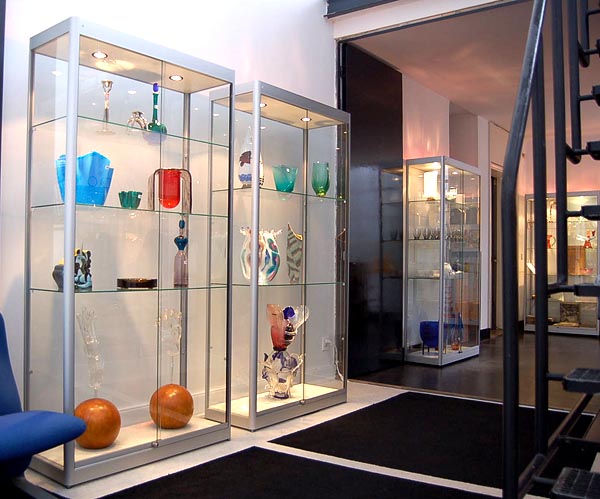 Showroom Botterweg Auctions Amsterdam februari 2008